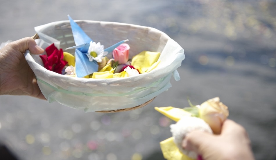 モダン仏壇＆手元供養＆海洋散骨ショップ 想いの時　