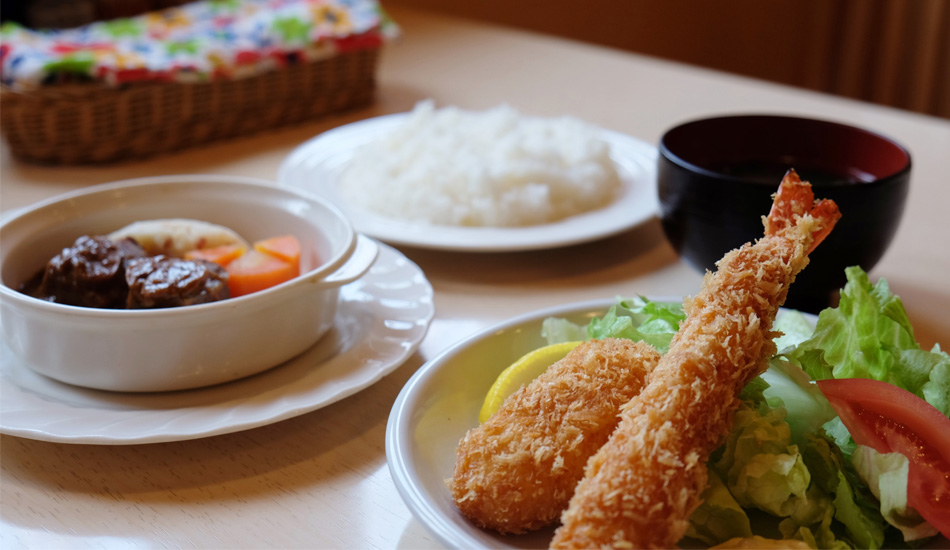 洋食屋 もりもり