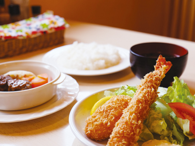 洋食屋 もりもり01