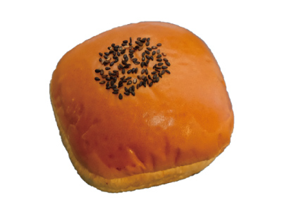 山崎パンと自家製パンの 新栄堂01