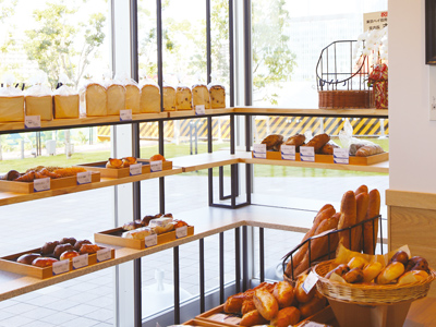 cafe & bakery on the CANAL02