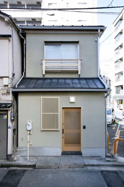 中央区外観後 (400x600)