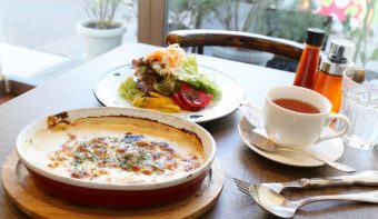 ピッツェリア グランデバッボ