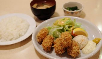 洋食屋 もりもり