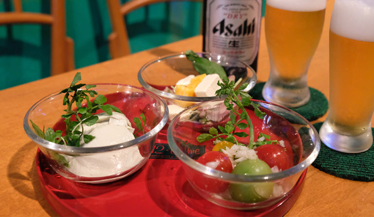 カラオケスナック郁