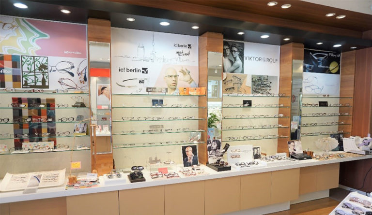 Happy Megane Higashiojima