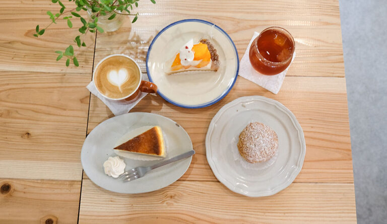 aoi ケーキ店（旧店舗名：ニカイ　coffee＆cake）