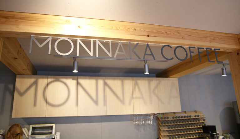 MONNAKA COFFEE