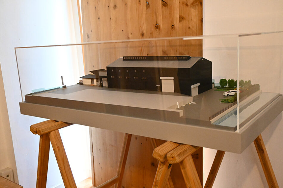 株式会社榎戸材木店