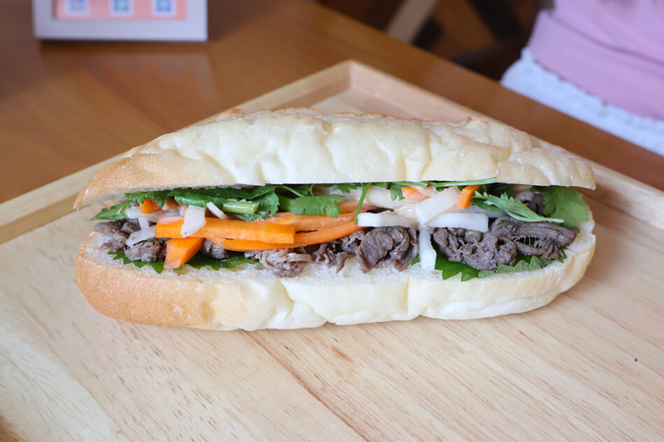 パンではさむ店 はさむぅ