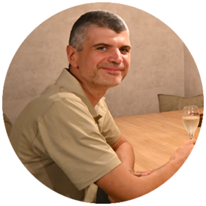 Restaurant deli wine bar ROJIURA