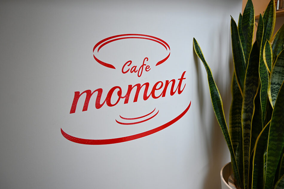 cafe moment